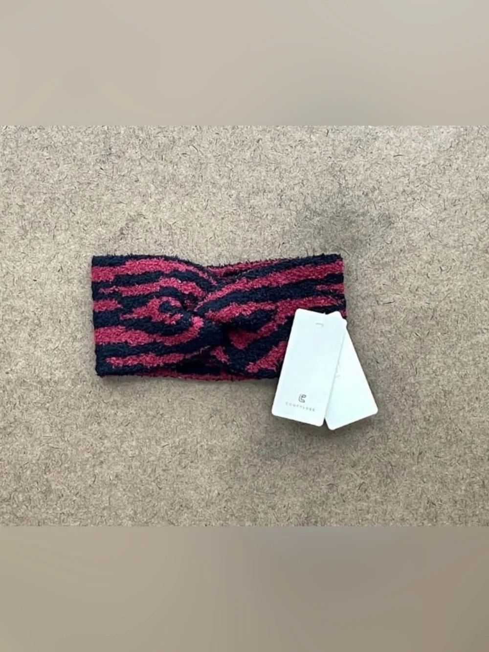 NWT Comfy Luxe Red & Black Zebra Print Twist Knot Headband - New in Packaging